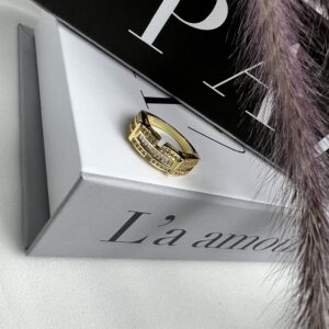 Anel Karen Dourado com Zircônias | Banho Ouro 18k