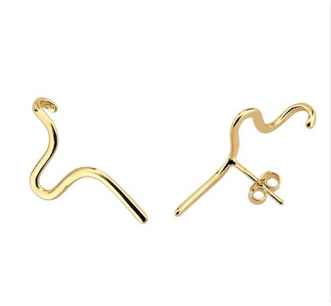 EAR CUFF JESS DOURADO LISO | BANHO DE OURO 18K - Imagem 3