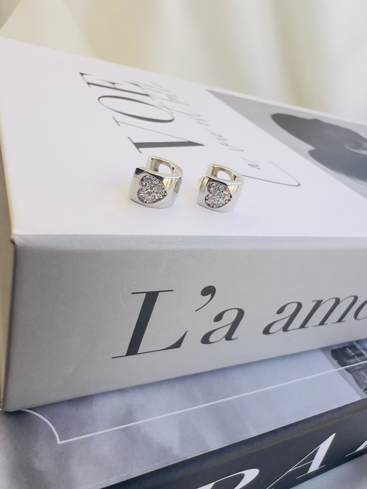 Argola Coração Duplo 'P" | Banho Ródio