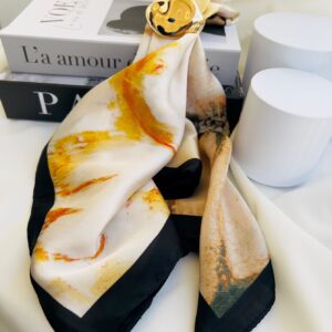 Lenço Estampa Flower de Cetim